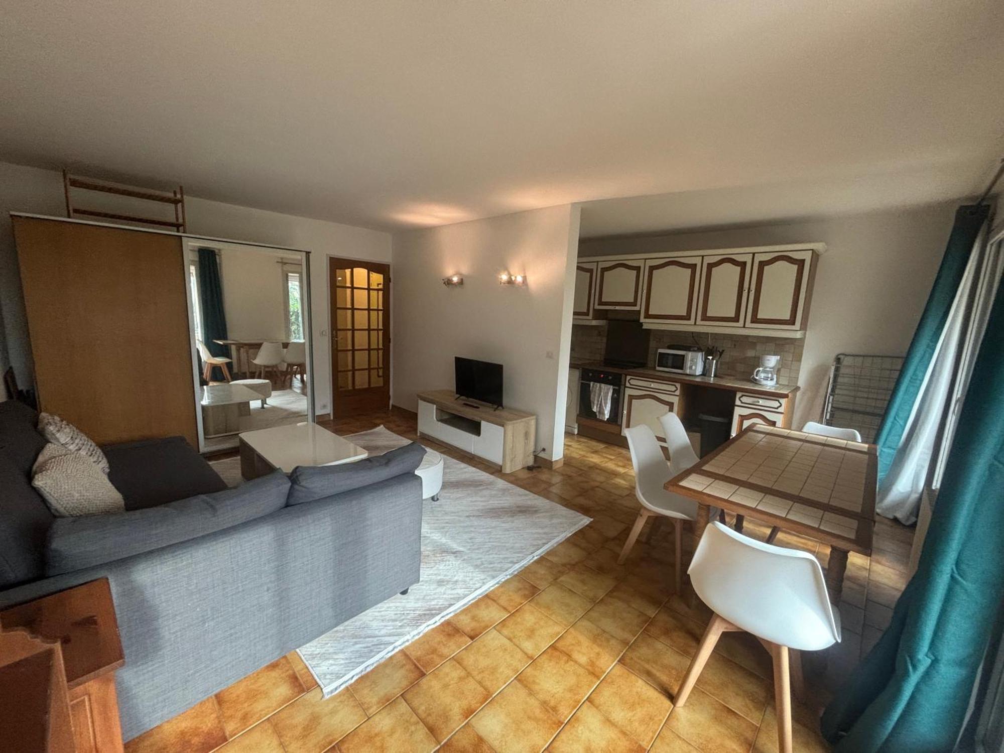F2 Avec Terrasse, Parking Gratuit Apartamento Guyancourt Exterior foto